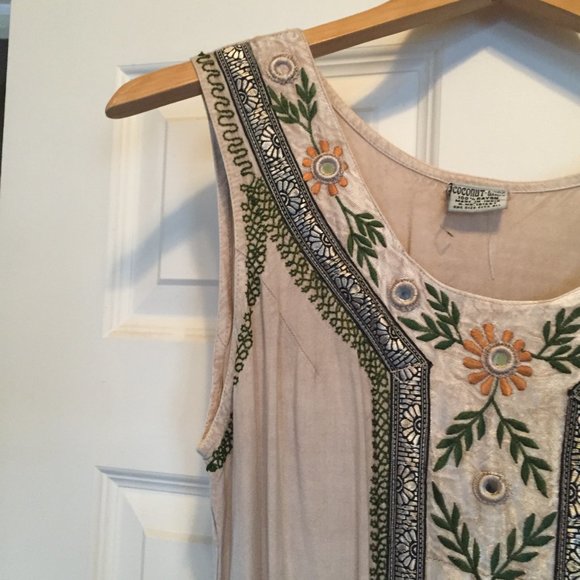 Summer dress - Picture 2 of 6